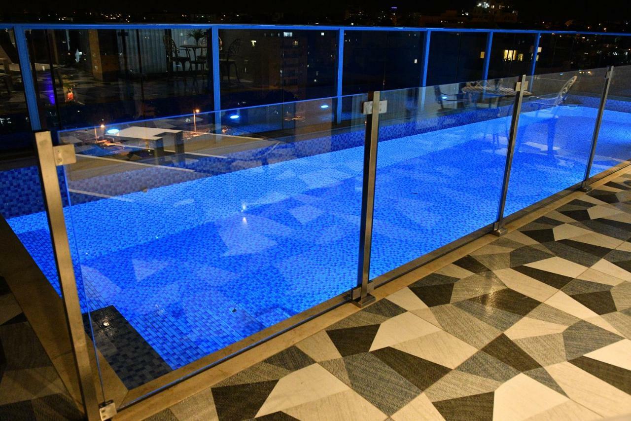 Luxury Rooftop Apartment In Netanya Exterior foto