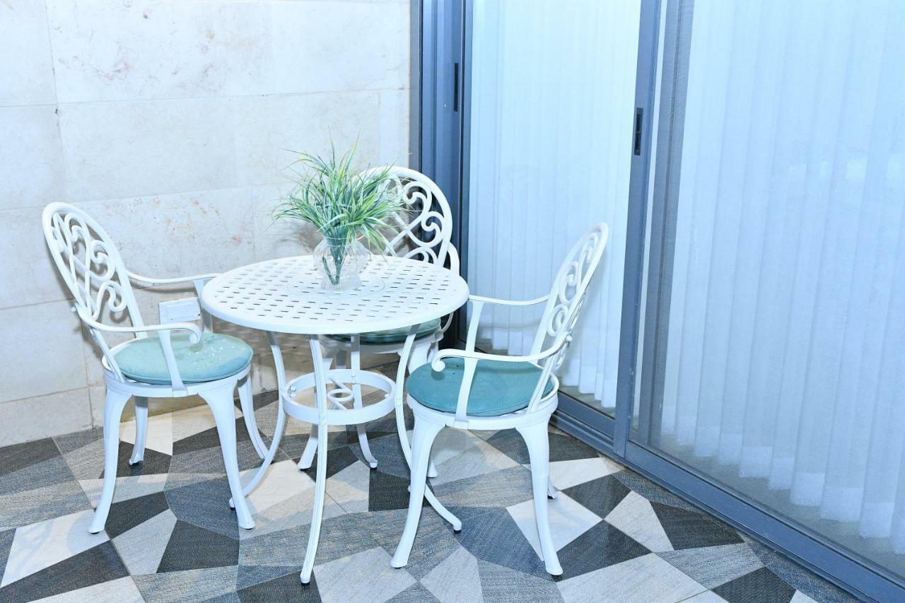 Luxury Rooftop Apartment In Netanya Exterior foto